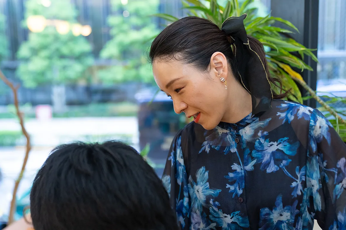 年間億単位の教育コスト
